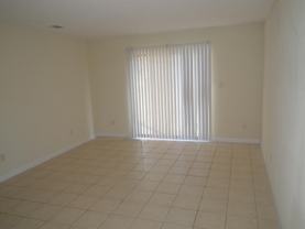 1610 Green Briar Pkwy #4 - Photo 1 of 1