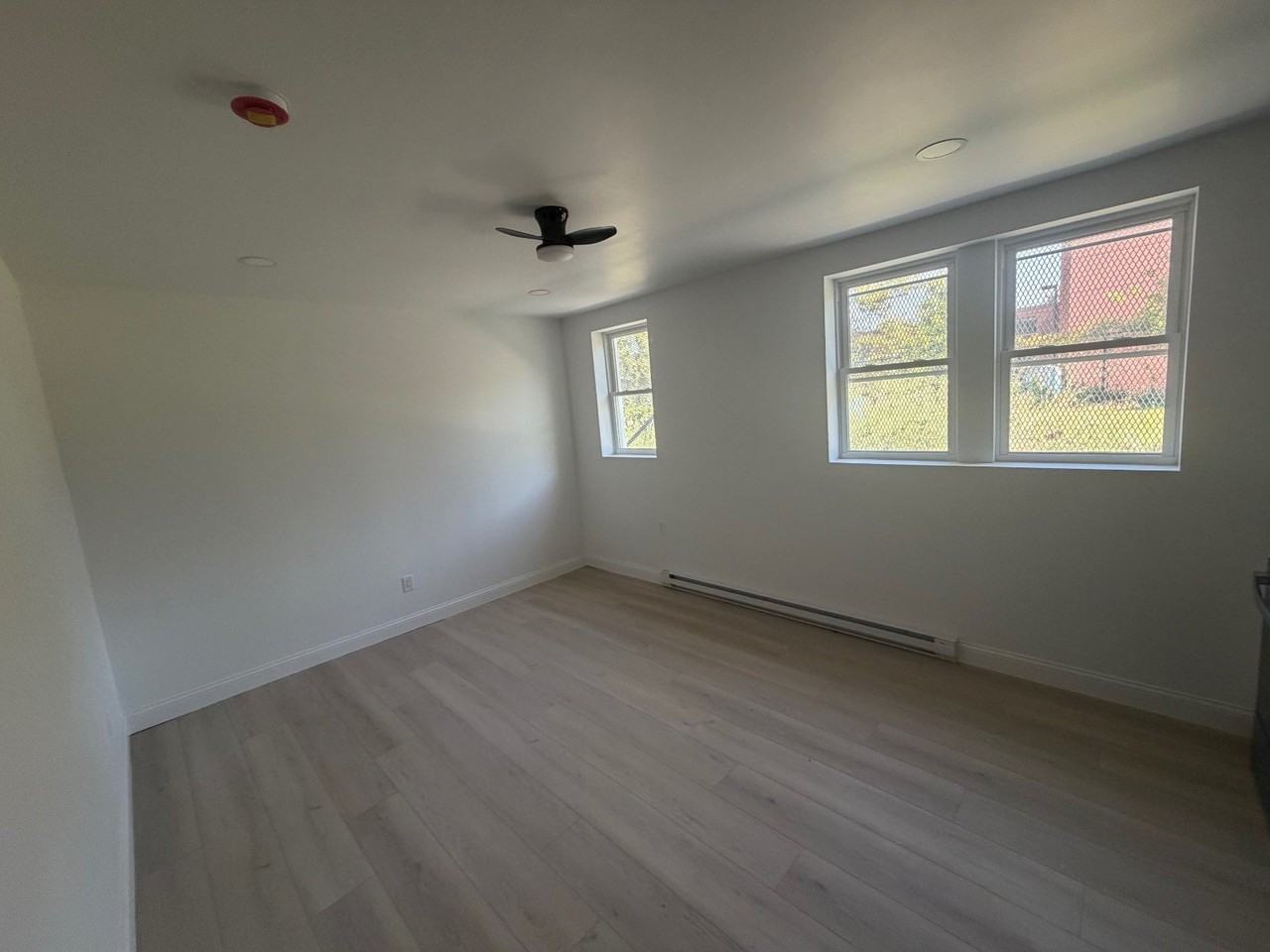 1140 Ashland St #1 - Photo 6 of 13