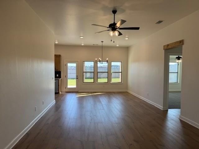 490 Elena Dr - Photo 6 of 36