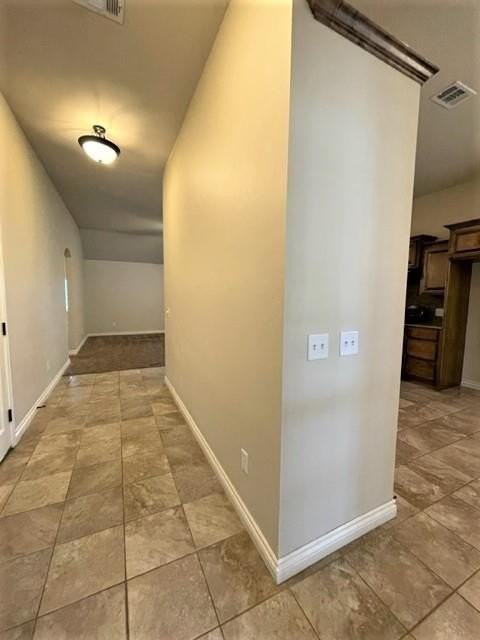 916 Ringwood St - Photo 3 of 28