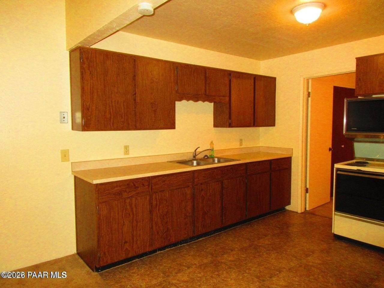 6330 E Copper Hill Dr #1 - Photo 3 of 6