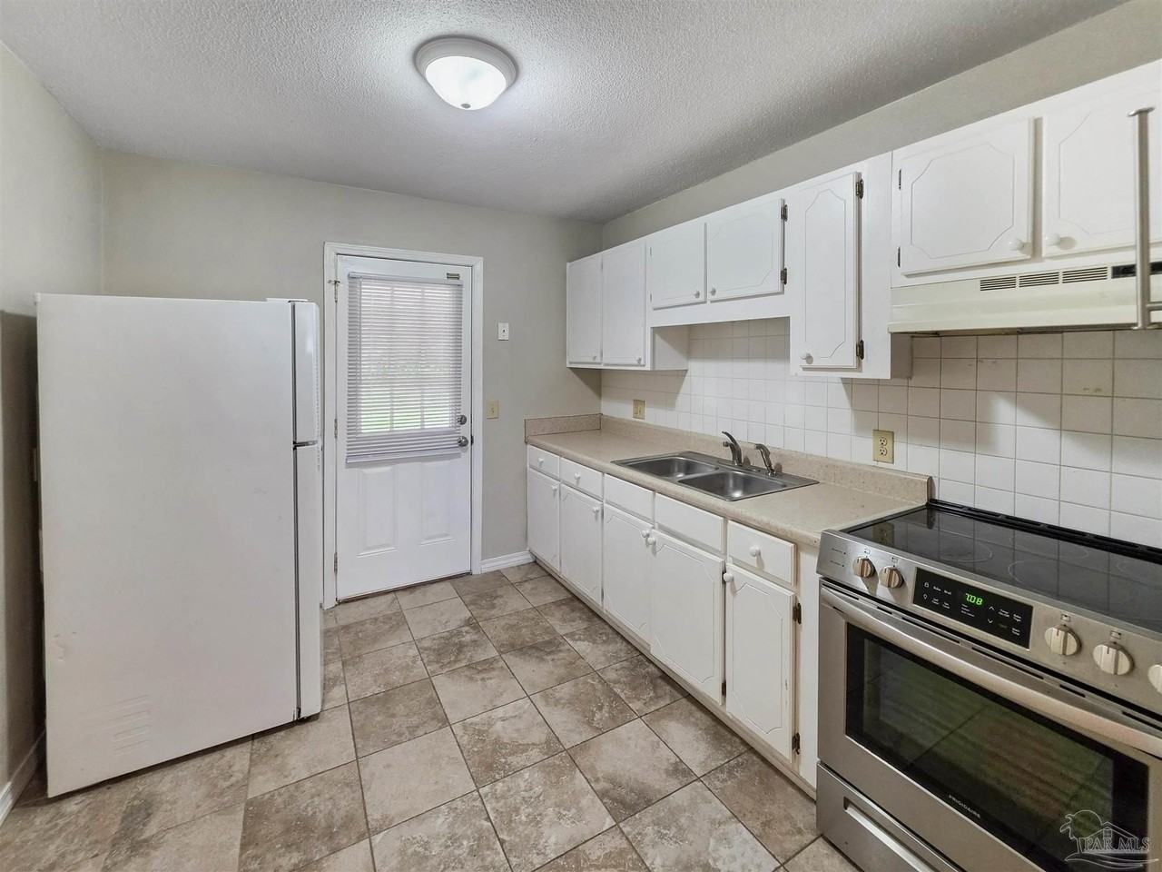 7816 Sabra Dr - Photo 5 of 14