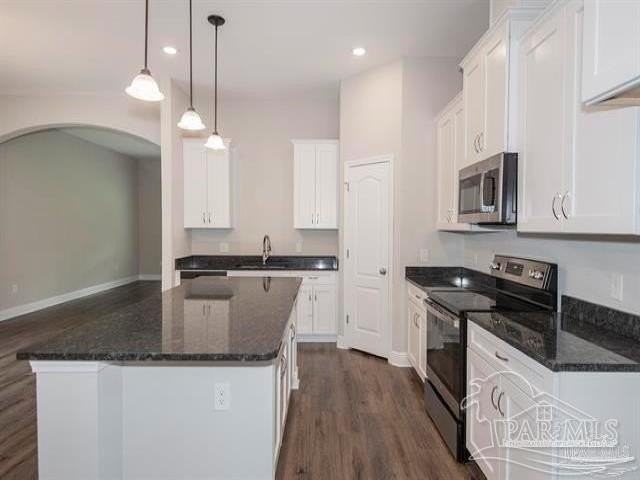 5746 Dunridge Dr - Photo 2 of 9