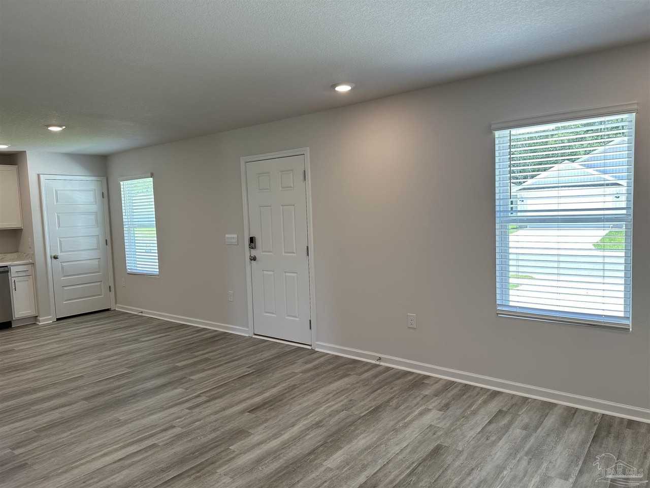 6497 Firefly Dr - Photo 5 of 22