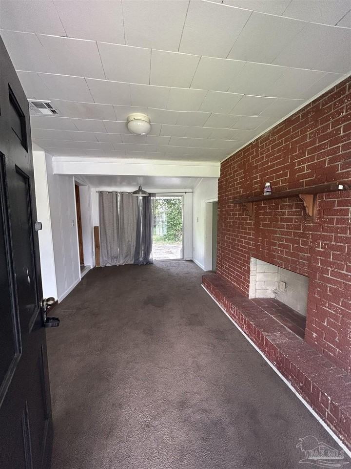 517 Lakewood Rd - Photo 2 of 9