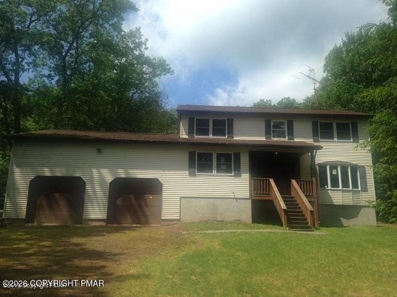1212 Lisa Ln - Photo 2 of 25