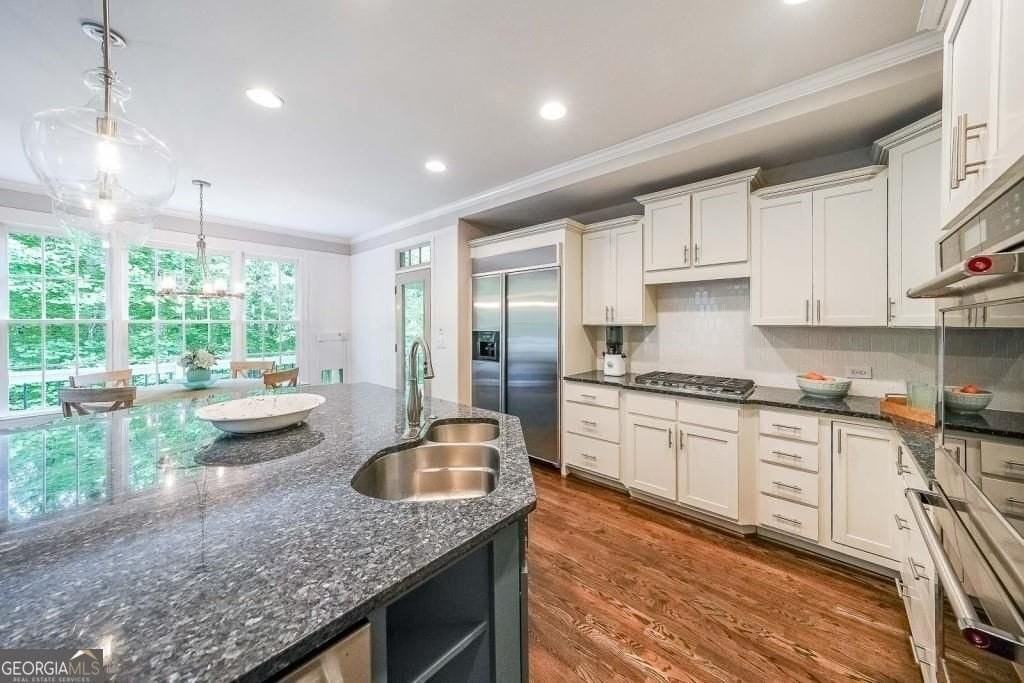 120 Heritage Ct - Photo 4 of 37
