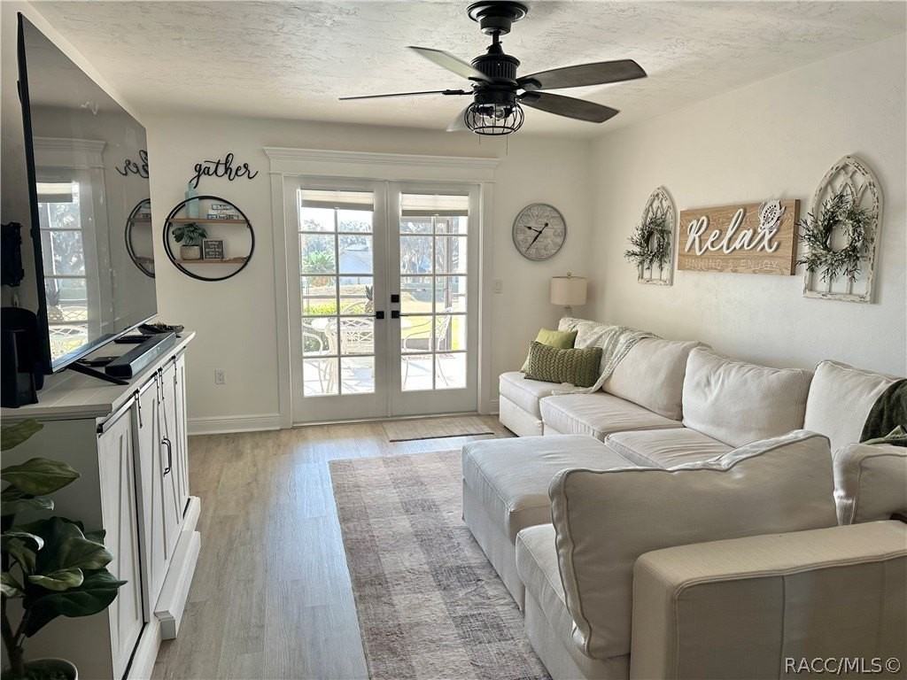 636 E Gilchrist Ct #2A - Photo 2 of 15