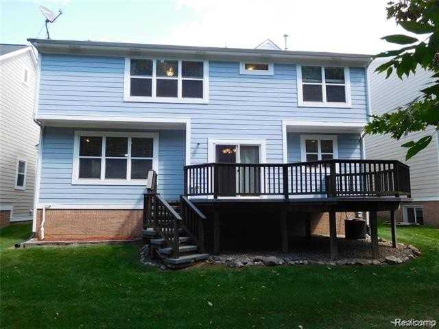 29377 Whistler Dr - Photo 2 of 49