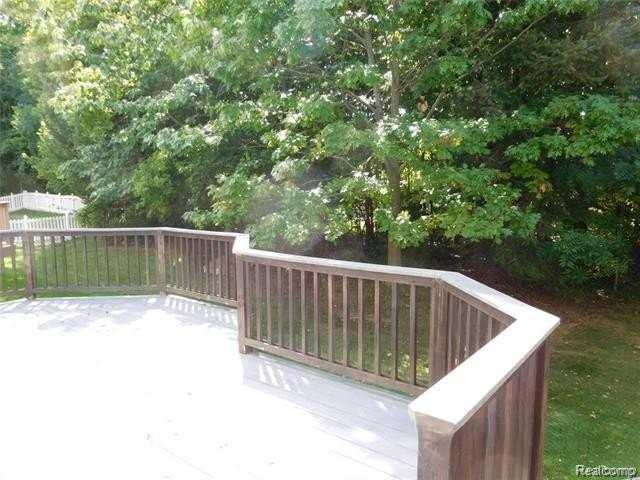 29377 Whistler Dr - Photo 3 of 49