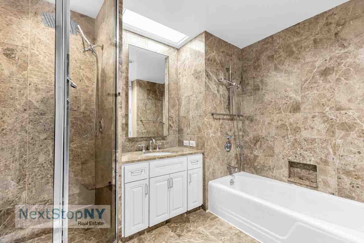 641 5th Ave #29E - Photo 7 of 10