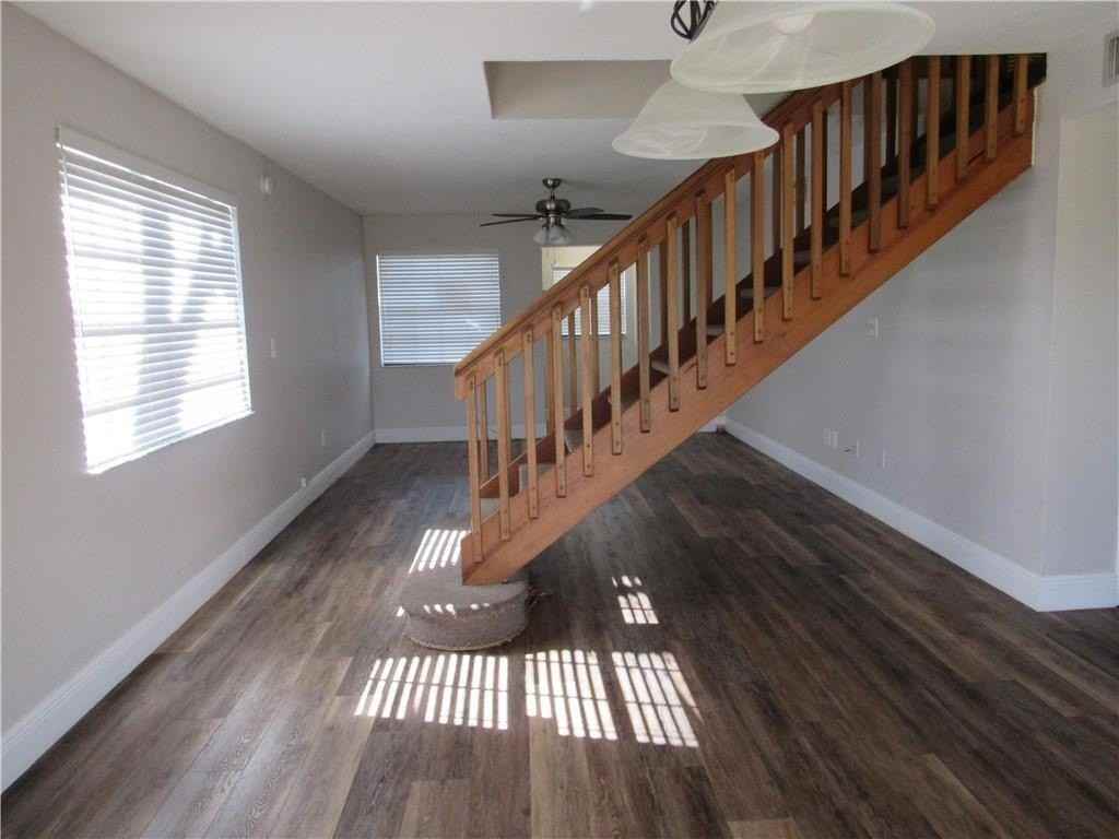 5240 Sw 121st Ave - Photo 4 of 14
