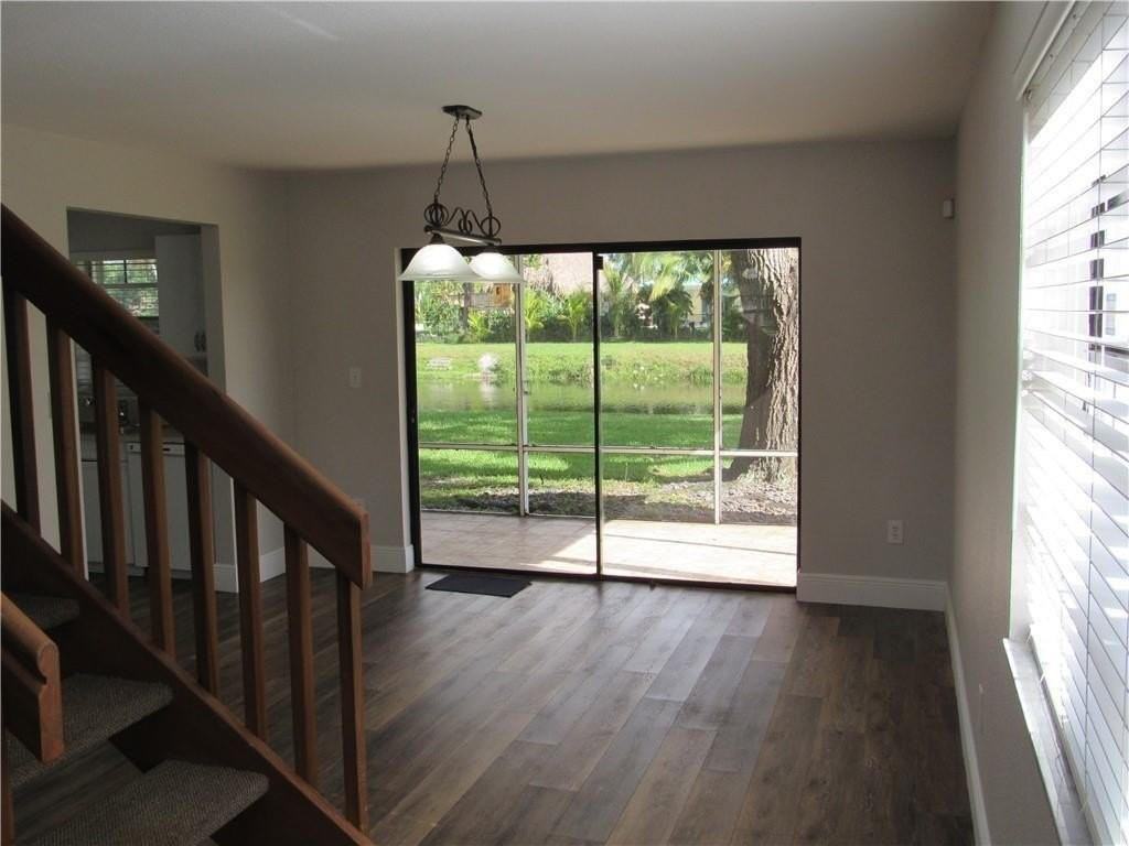 5240 Sw 121st Ave - Photo 5 of 14