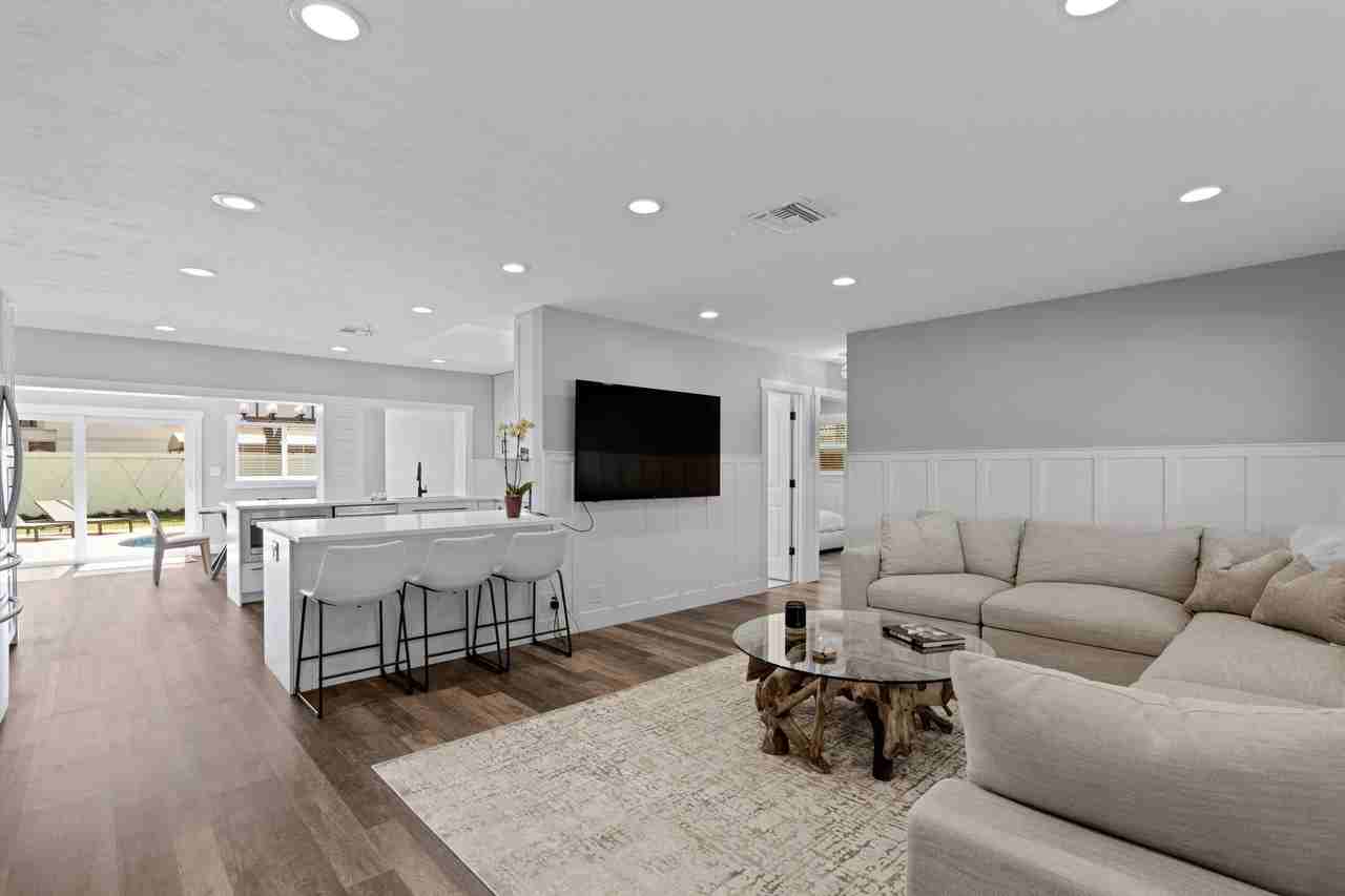 3798 Nw 2nd Ct - Photo 5 of 31