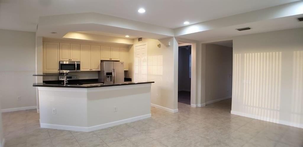8207 Nw 128th Ln #18B - Photo 4 of 19