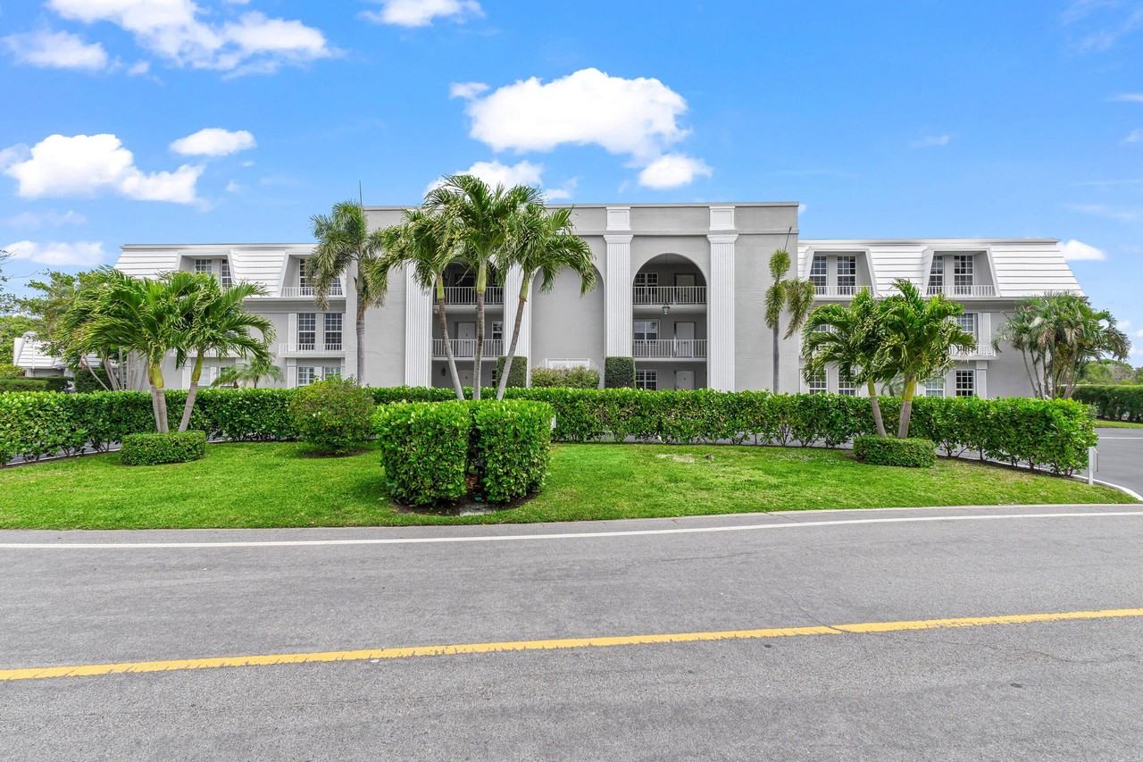 2185 Ibis Isle Rd #1