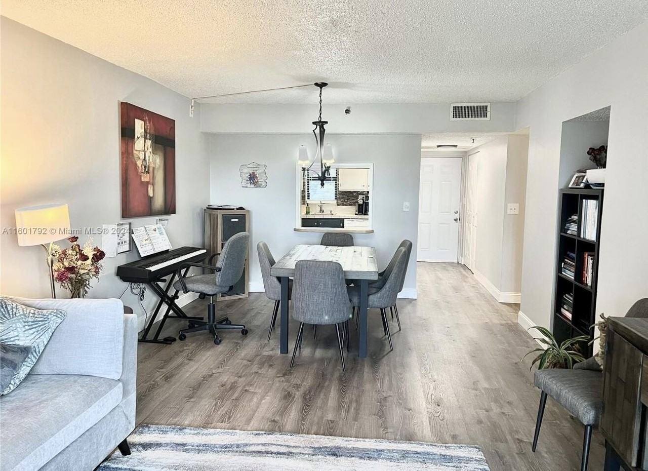 9235 Sw 8th St #507 - Photo 2 of 16