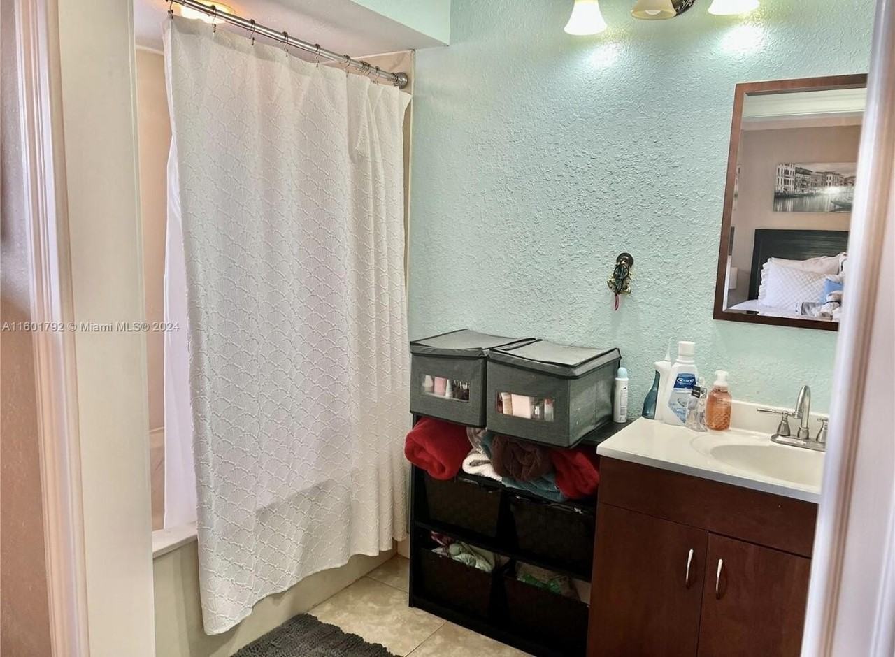 9235 Sw 8th St #507 - Photo 7 of 16