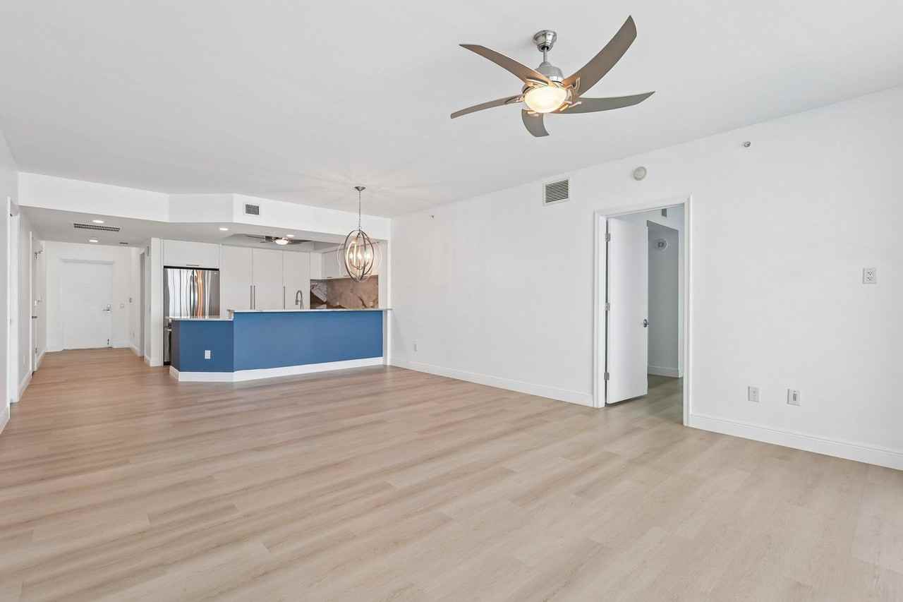 2650 Lake Shore Dr #1202 - Photo 4 of 50
