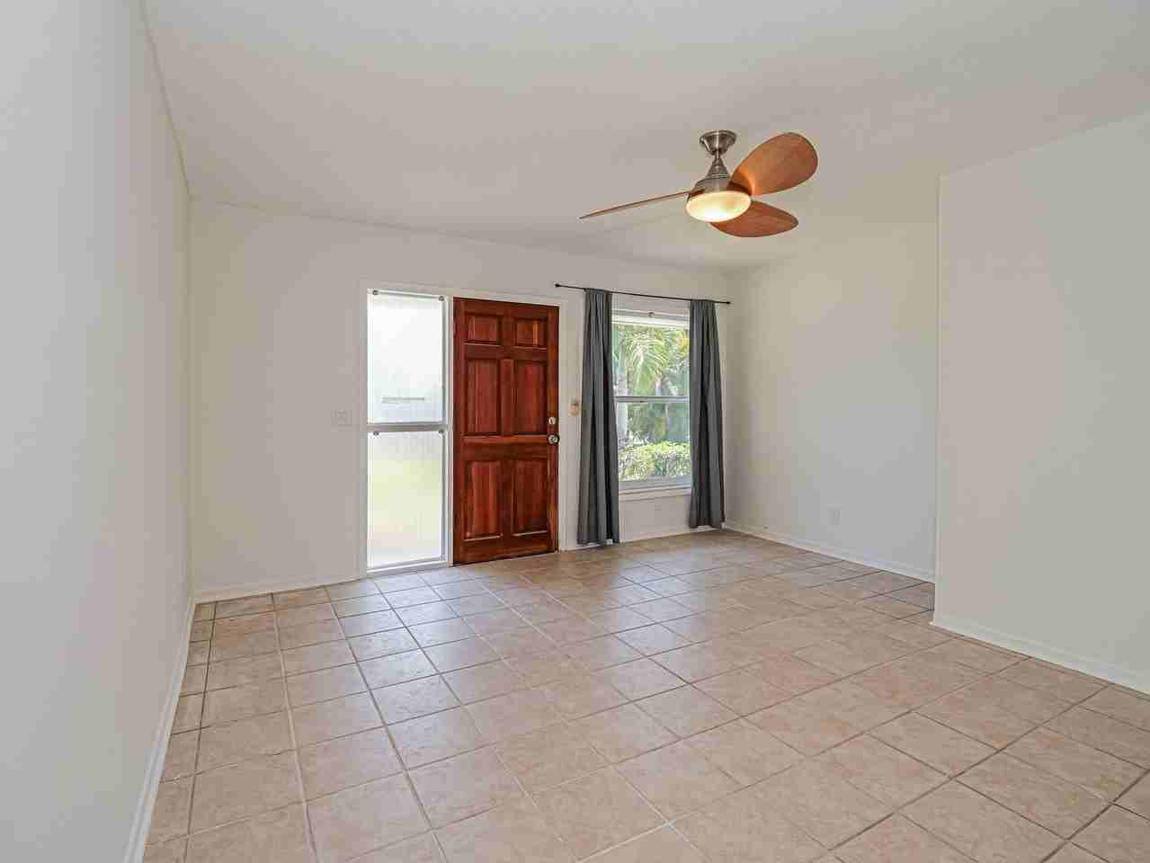 935 37th Ave - Photo 3 of 23