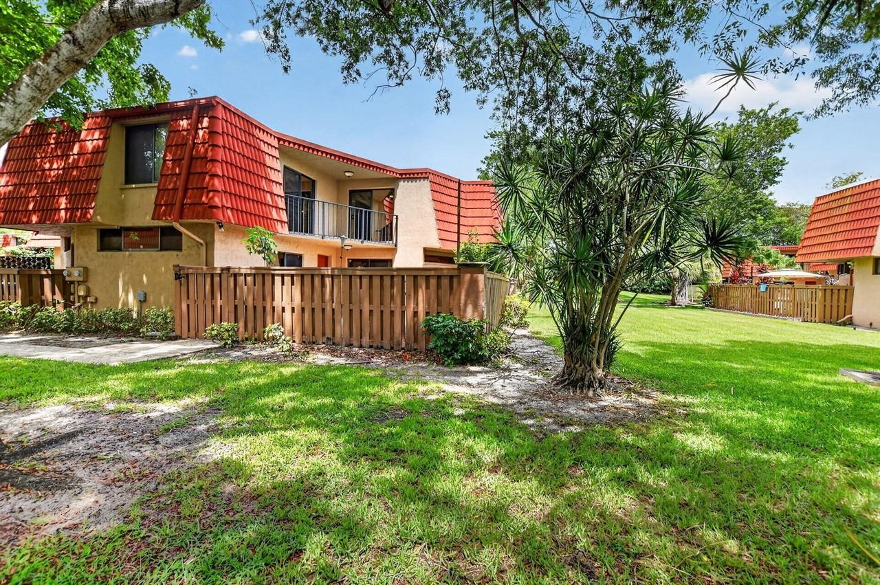 8099 Severn Dr #D - Photo 3 of 50