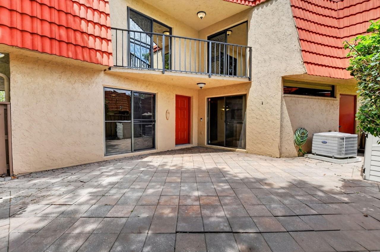 8099 Severn Dr #D - Photo 6 of 50