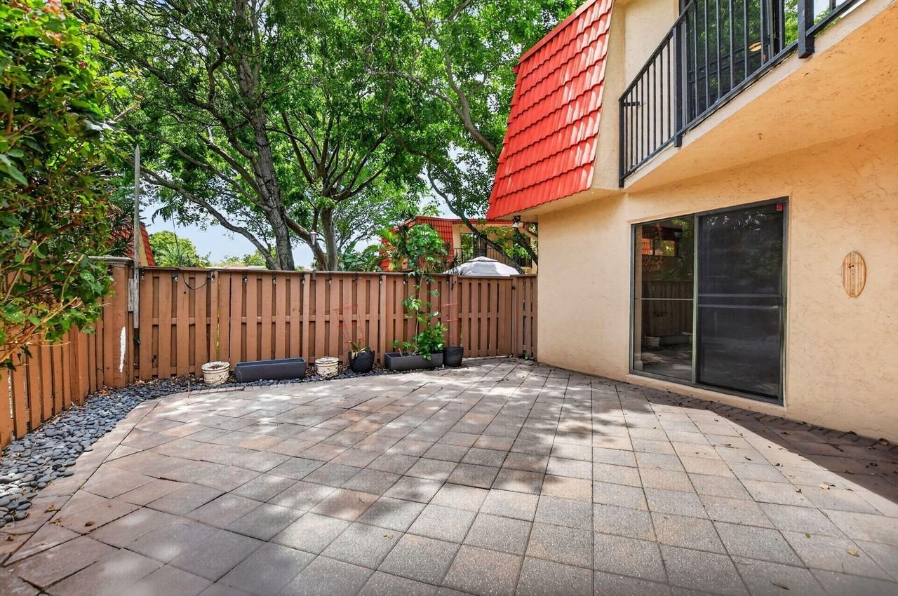 8099 Severn Dr #D - Photo 7 of 50