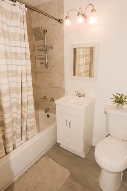 149 West Ct - Photo 3 of 11