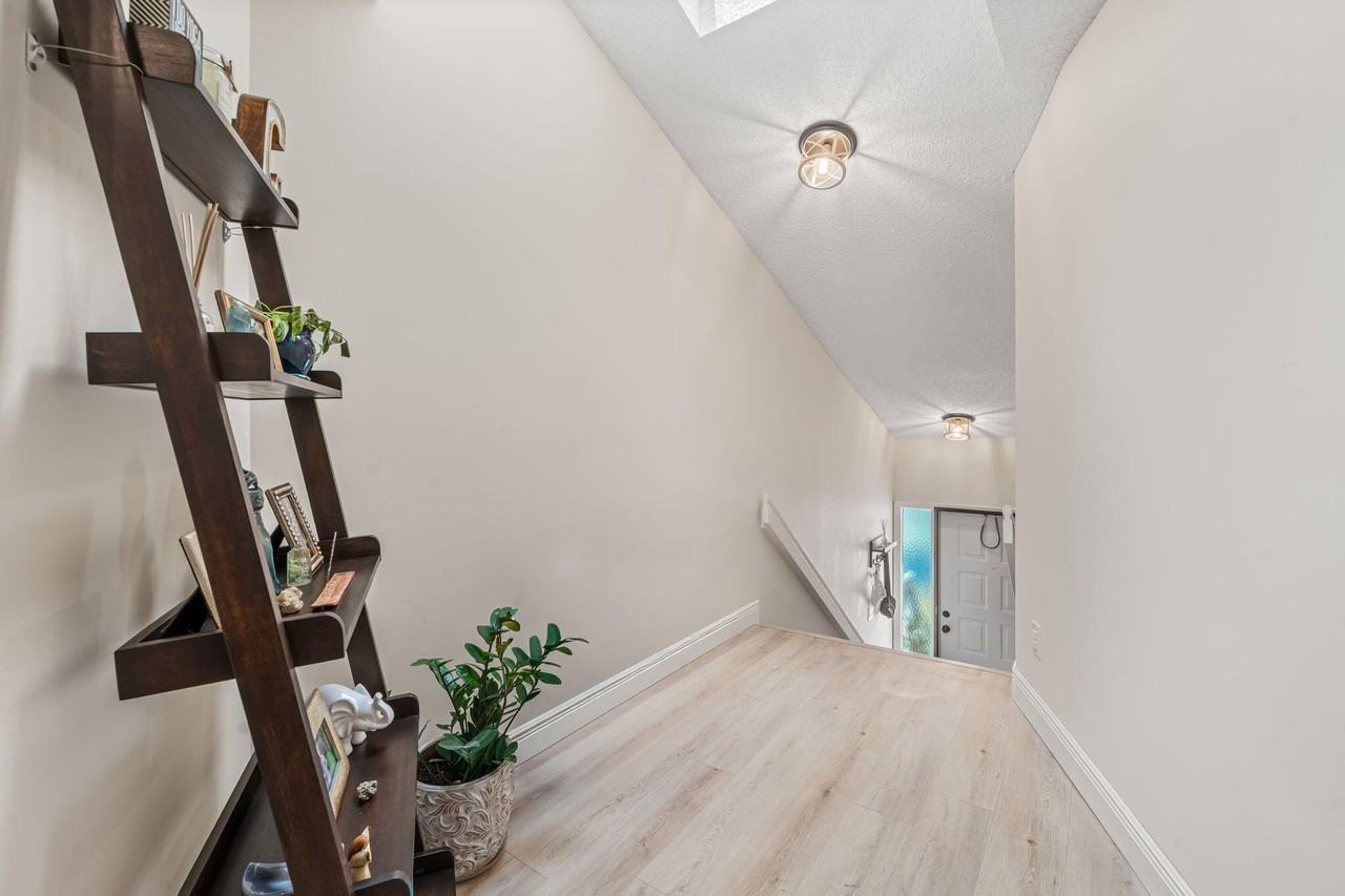 3006 Black Oak Ct #3006 - Photo 4 of 31