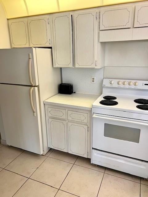 1455 N 12th Ct #6B - Photo 4 of 11