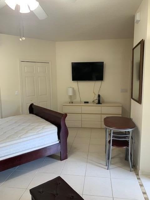 8906 Sandshot Ct #B - Photo 5 of 34