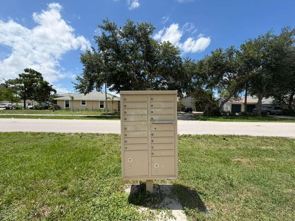 13986 Morning Glory Dr #13986 - Photo 7 of 43