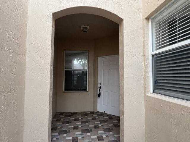 2480 S Coral Trace Cir - Photo 2 of 5