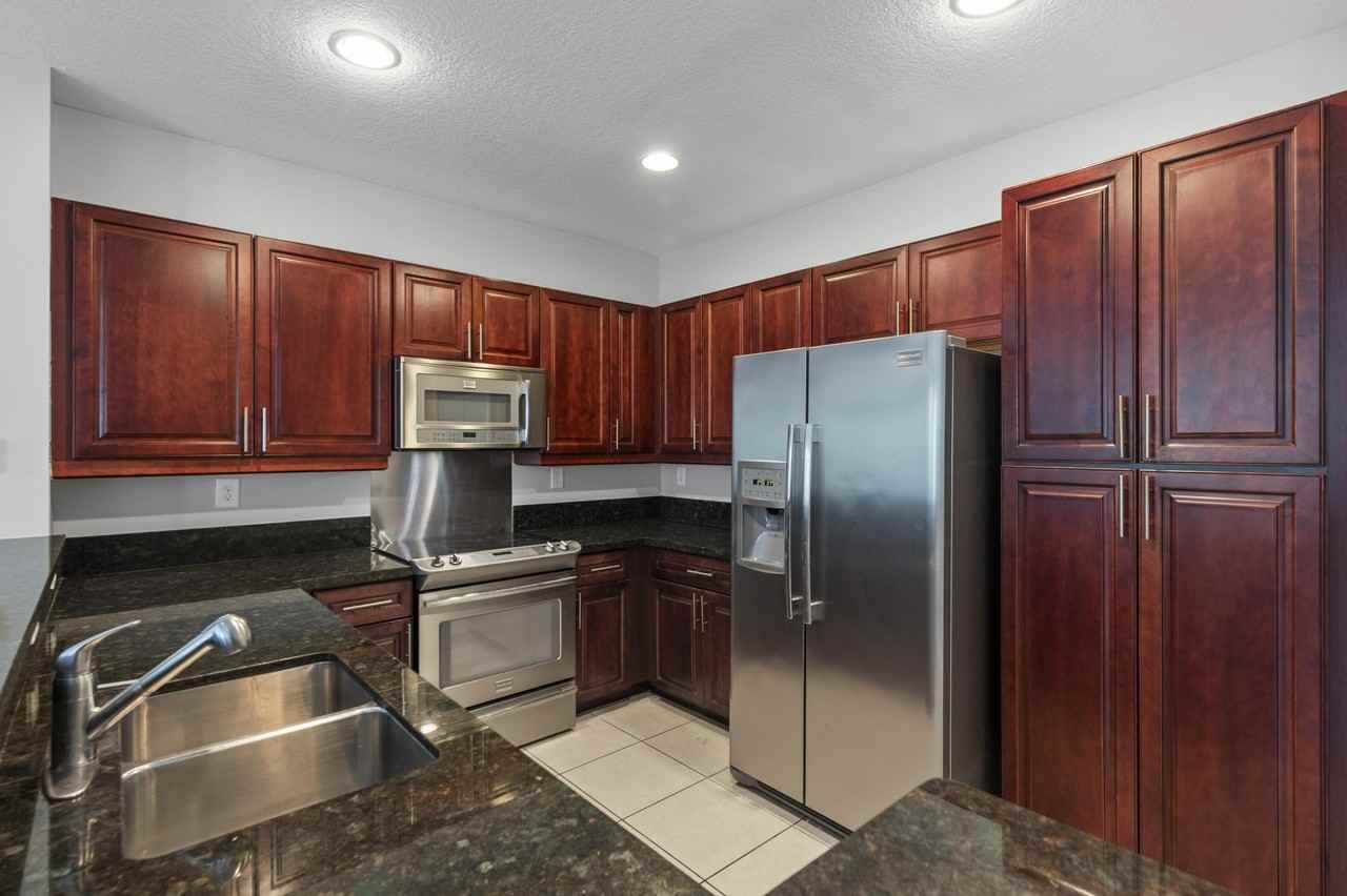 3238 Sw 16th Ter #3238 - Photo 3 of 32