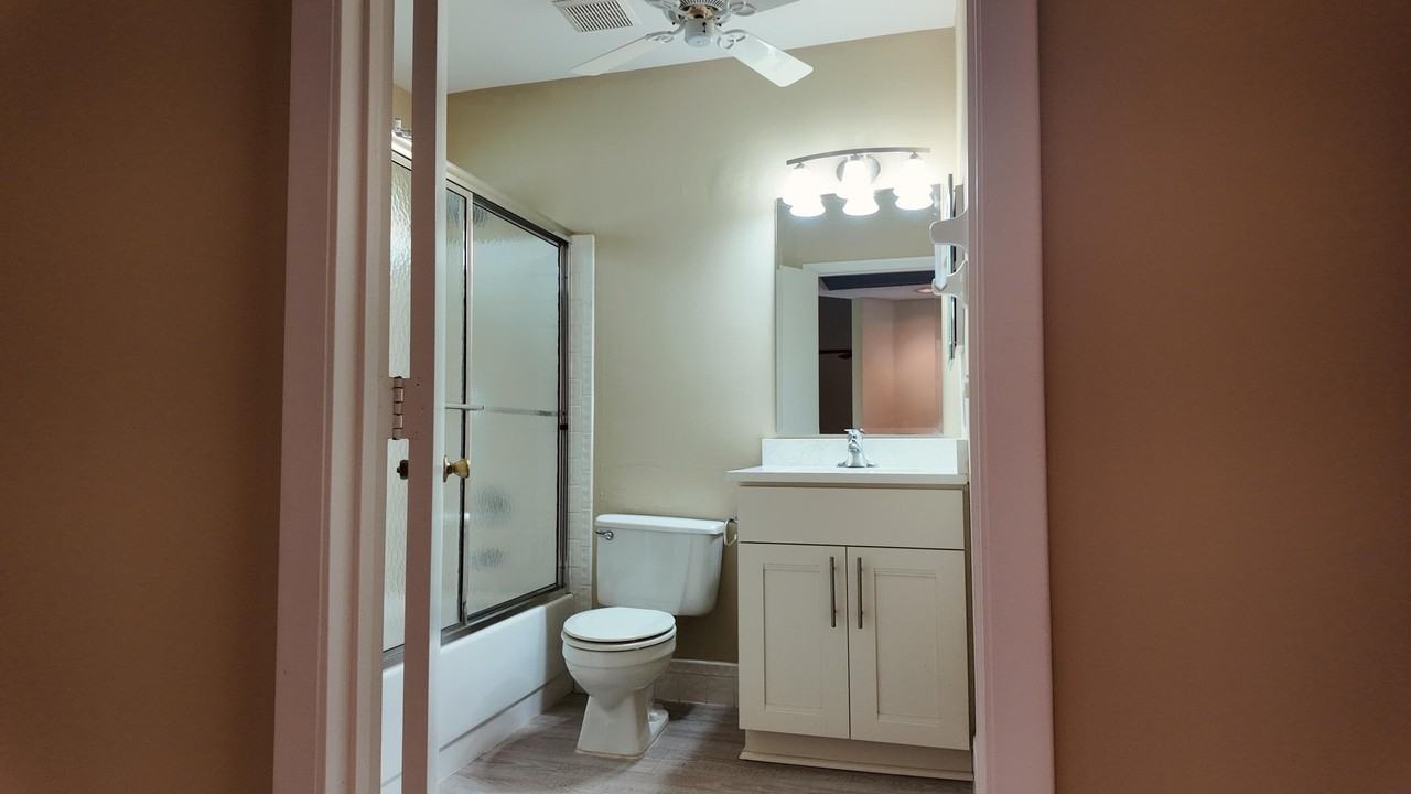 5418 Firenze Dr #P - Photo 6 of 24
