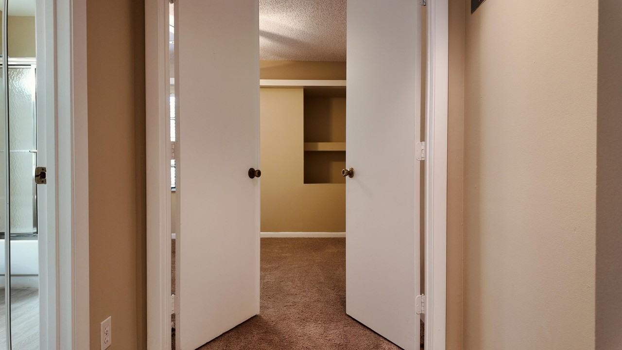 5418 Firenze Dr #P - Photo 7 of 24