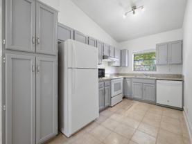 321 Norwood Ter #N221 - Photo 1 of 1