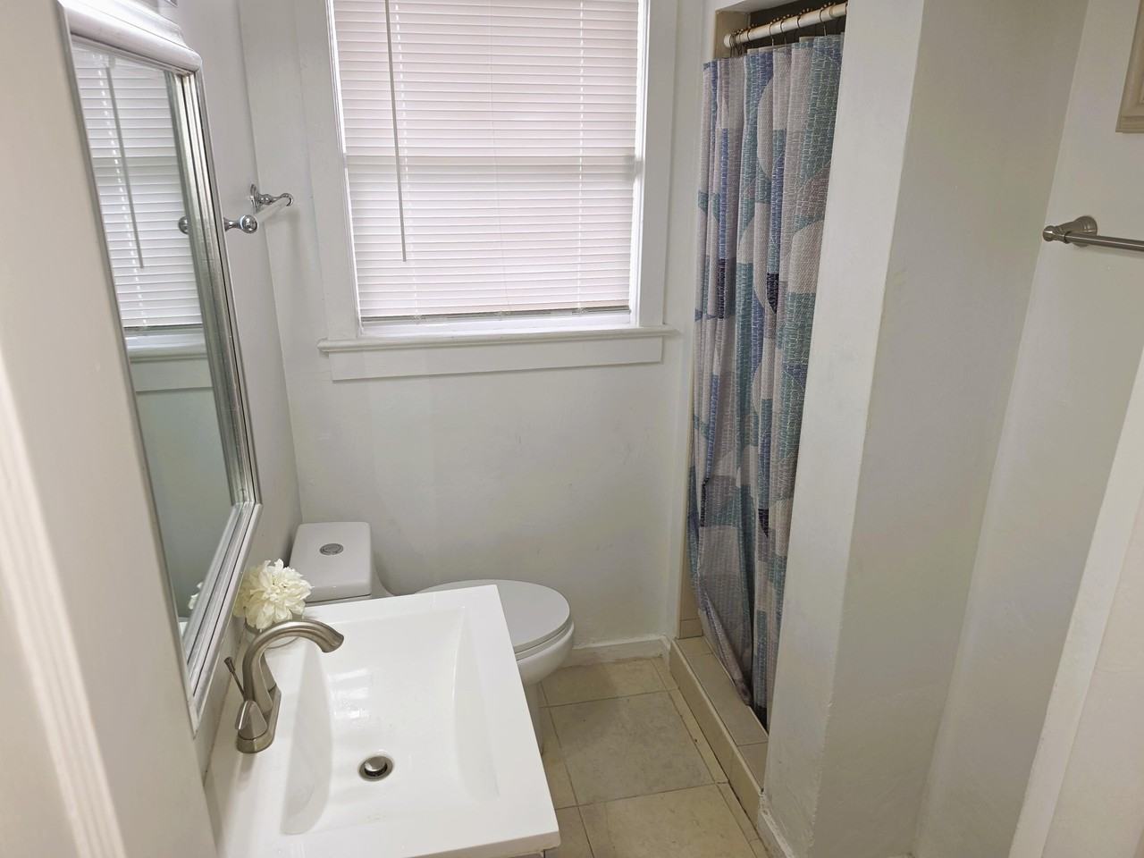 441 26th St - Photo 6 of 12