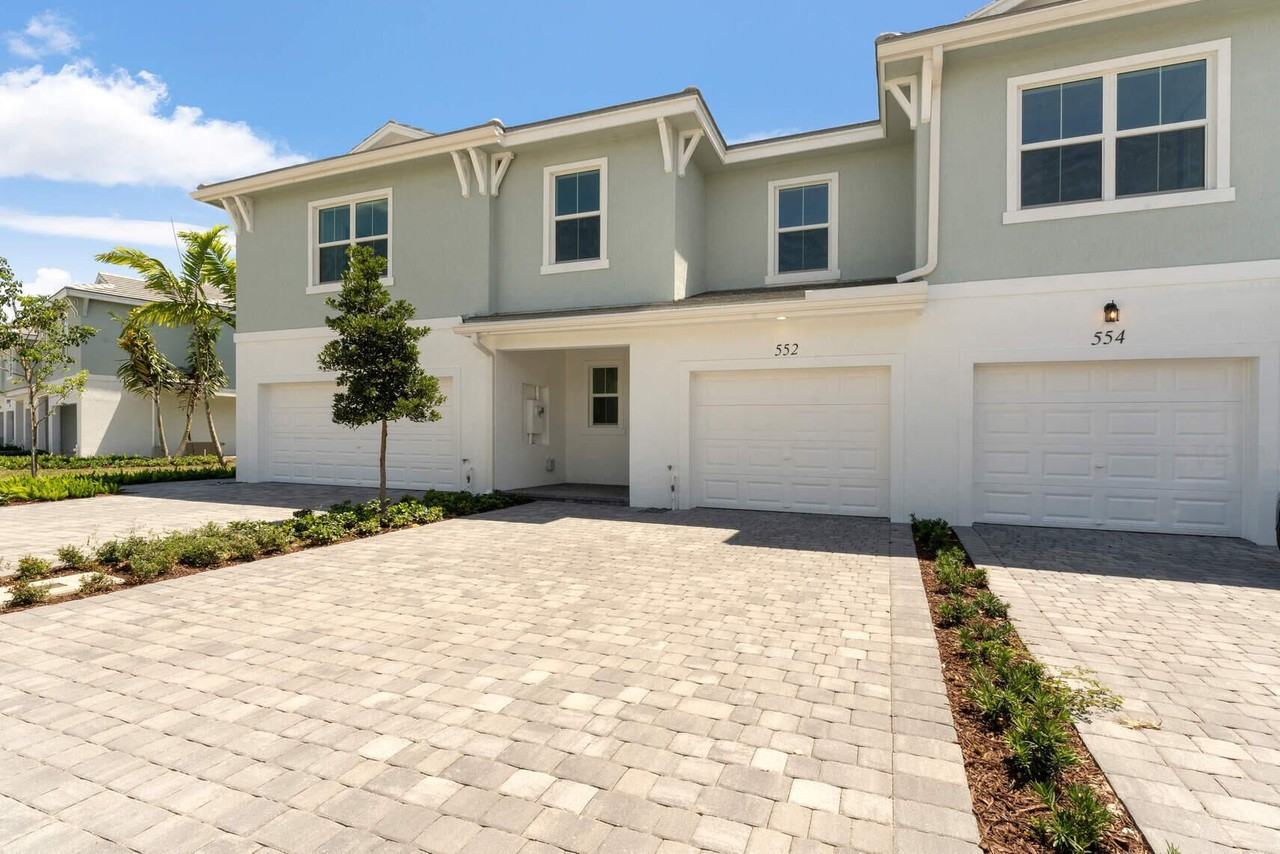 552 Sanderling Cir