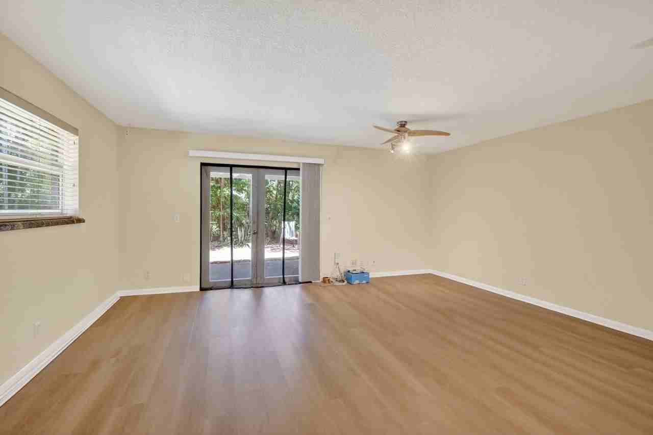 2520 Van Buren St #4 - Photo 5 of 49
