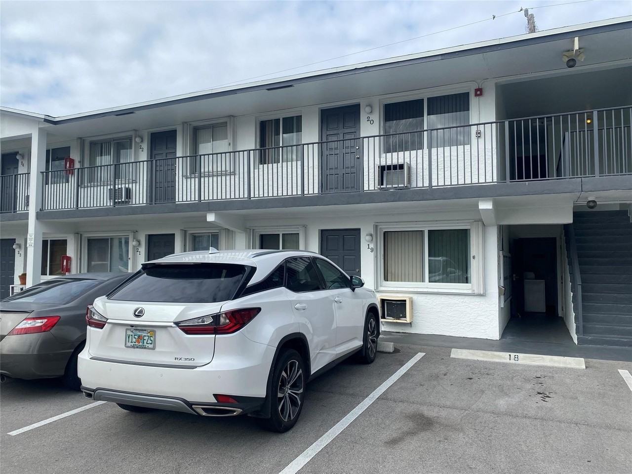 1812 E Oakland Park Blvd #19