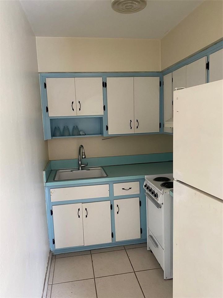 1812 E Oakland Park Blvd #19 - Photo 3 of 7