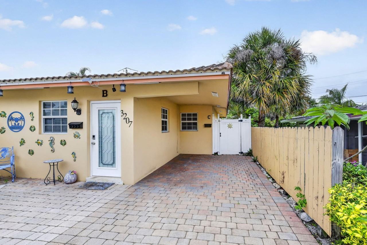 3207 Marine Dr #A - Photo 2 of 38