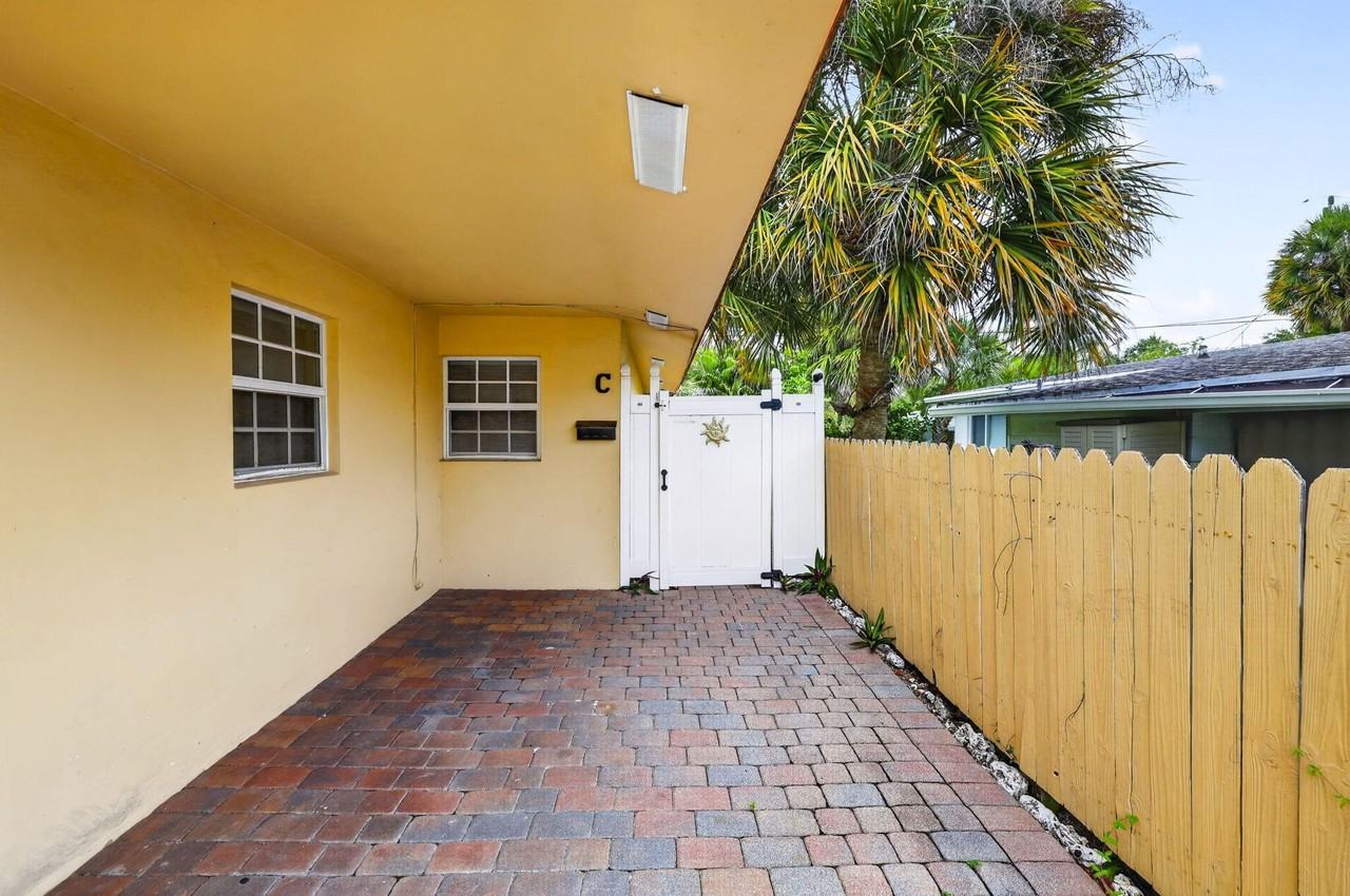 3207 Marine Dr #A - Photo 3 of 38