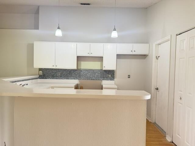 443 Sw Sadwick Ave - Photo 2 of 8