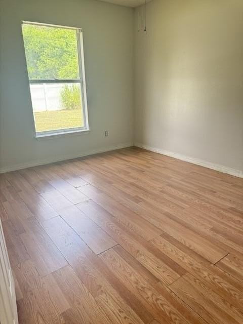 443 Sw Sadwick Ave - Photo 6 of 8