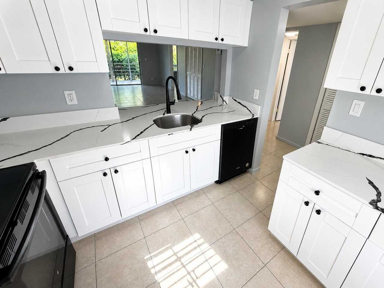 4321 Nw 9th Ave #204 - Photo 3 of 10