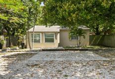109 Se 23rd St #1-3 - Photo 1 of 1
