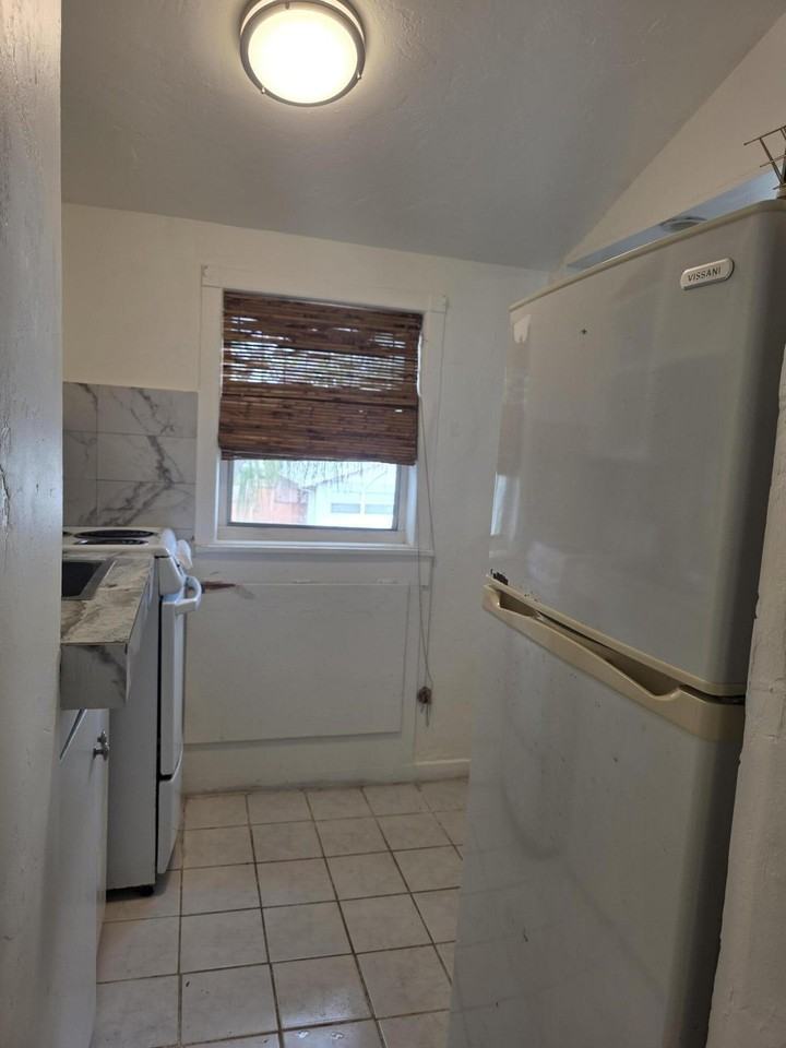 110 S K St #2 - Photo 6 of 8