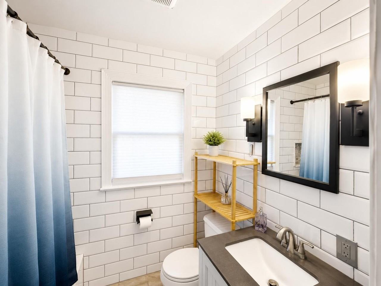 322 S L St - Photo 4 of 6